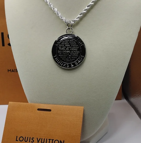Louis Vuitton Black w/Silver Trunks & Bags Charm w/14kb Chain - Picture 7 of 8